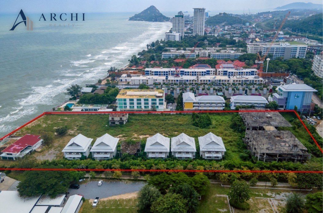 มองไปทางเขาตะเกียบ · ล้อมรอบด้วยโรงแรมและคอนโด